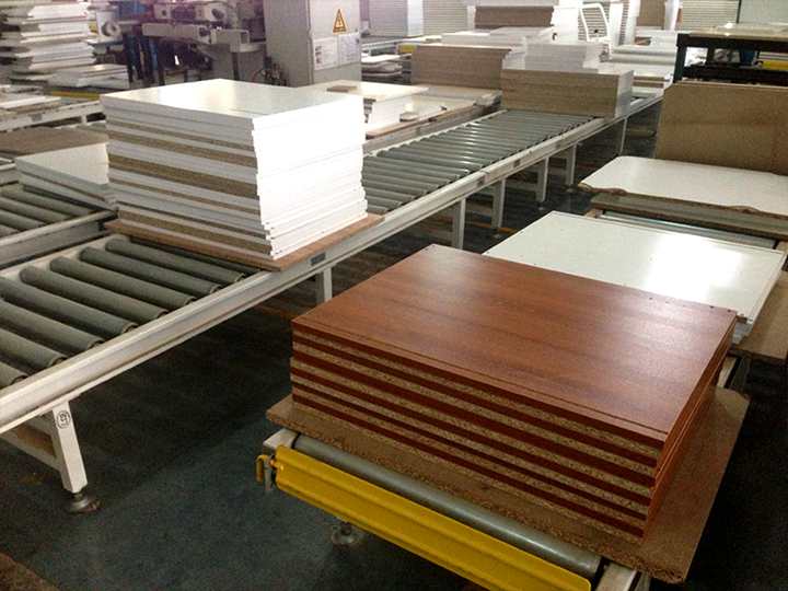 櫥柜生產(chǎn)線(xiàn)